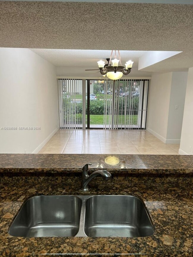 Photo - 1561 Balfour Point Dr Unidad B