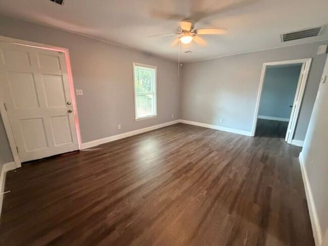 Beautiful 2 bedroom Apartment!