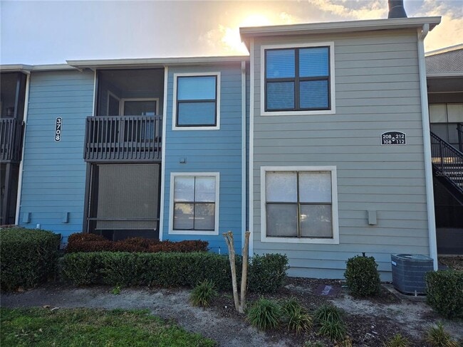 Building Photo - 3708 Idlebrook Cir Unit 108