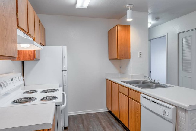 Photo - Lyons Gate Apartments