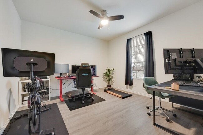 Photo - 313 Citrus Dr