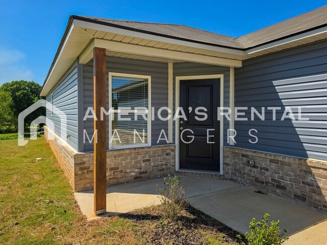 Photo - Deposit Pending. New Construction Home for Rent in Munford, AL!!