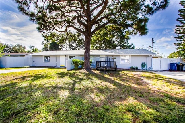 Building Photo - 3312 52nd Ave Dr W Rental