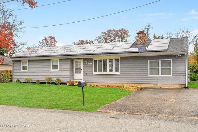 Photo - 1109 Spar Ave