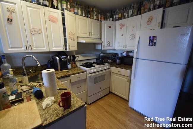 Photo - 318 St Paul St Unit 5