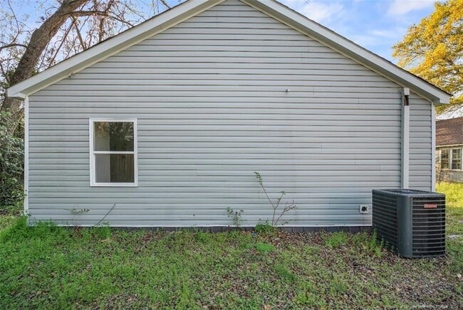 Photo - 313 S Racepath St