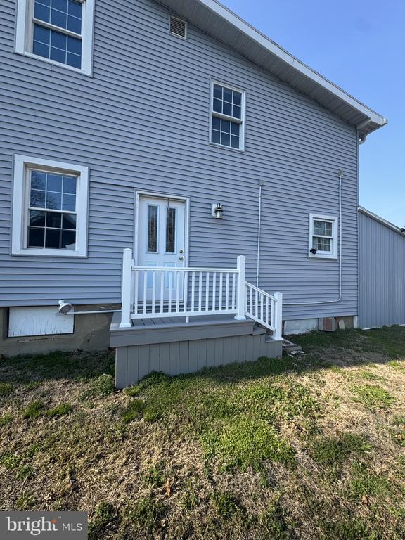 Photo - 332 E Broadway