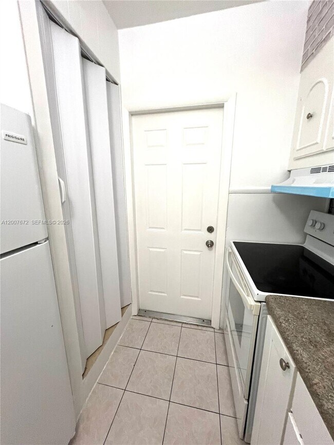 Photo - 1730 Washington St Unit 0