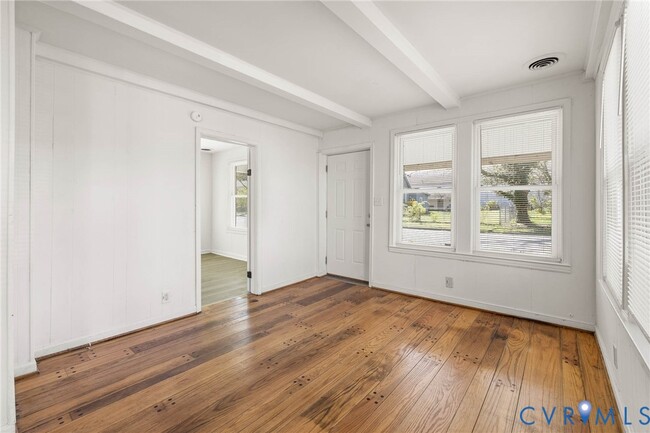 Photo - 107 S 9th Ave