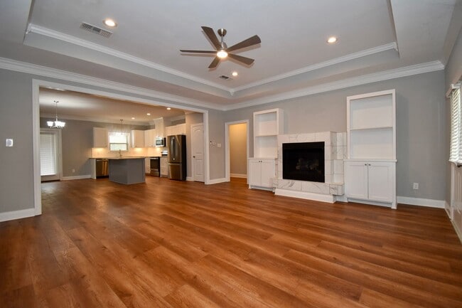112 Haley Ln