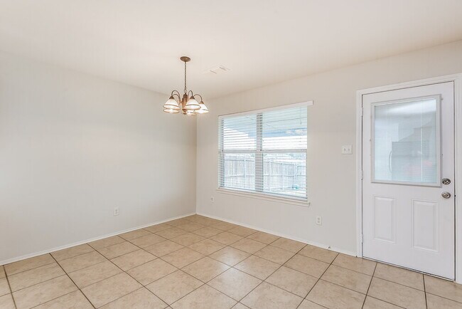 Photo - 1101 Marcia Ln