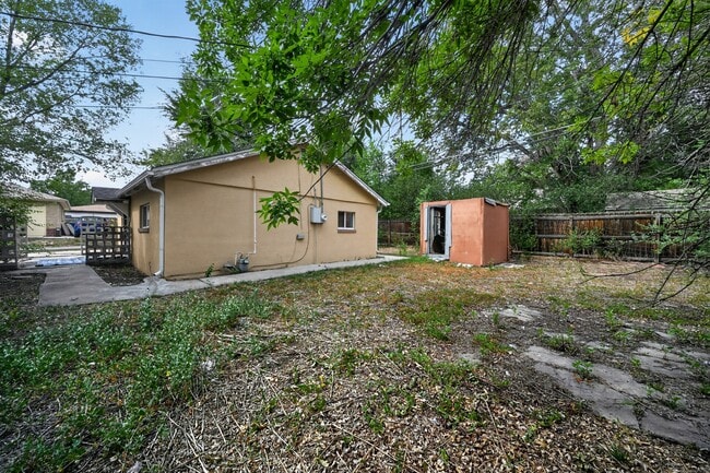Photo - 225 S Holland St