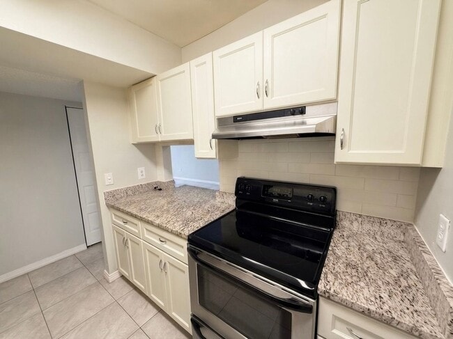 Photo - 3244 S Semoran Blvd