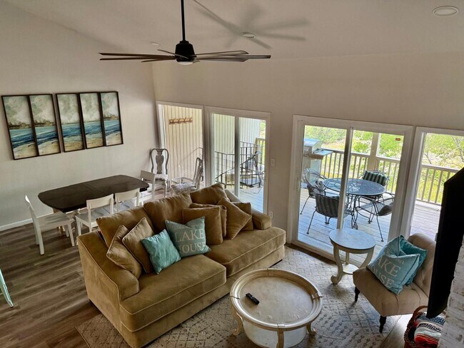 Photo - 539 Venture Blvd S