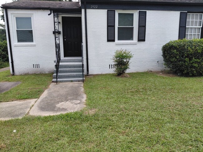 Building Photo - Your New Home at Park South