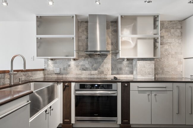 Photo - 1221 N Dearborn St Unit 602S