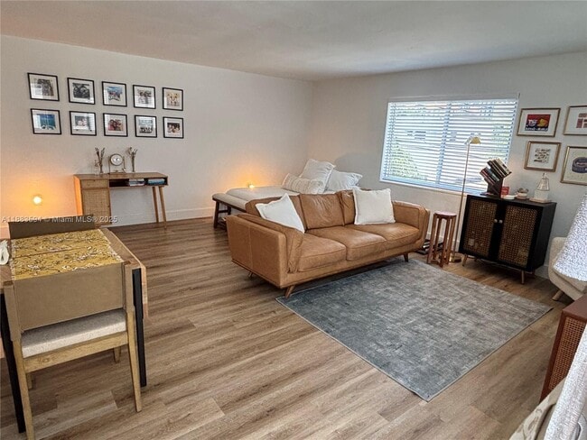 Building Photo - 108 Madeira Ave Unit 108-3 Rental