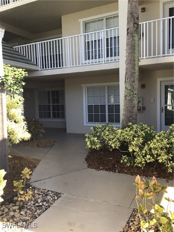 Photo - 28861 Bermuda Lago Ct Unidad 105