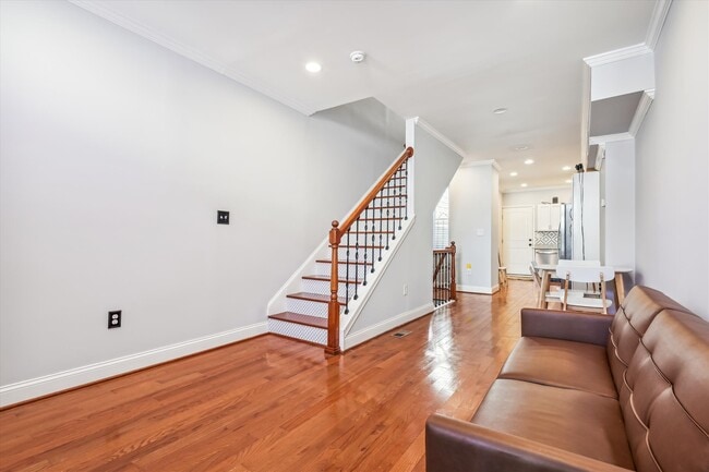 Photo - 1605 W Pratt St
