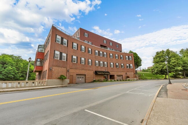 Building Photo - Luxury Condo - Downtown Bangor
