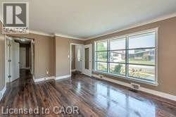 Photo - 10 Collier Rd N