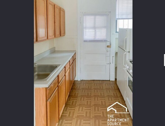 Photo - 634.5 W Arlington Pl Unit 5