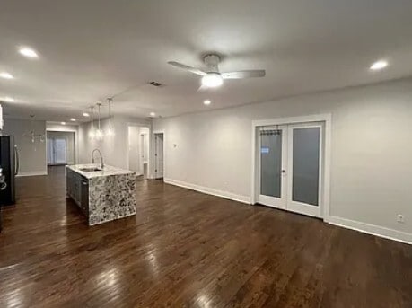 Photo - 874 Westmont Rd SW