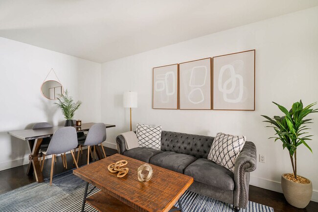 Photo - 359 W 39th St Unidad ID1021984P