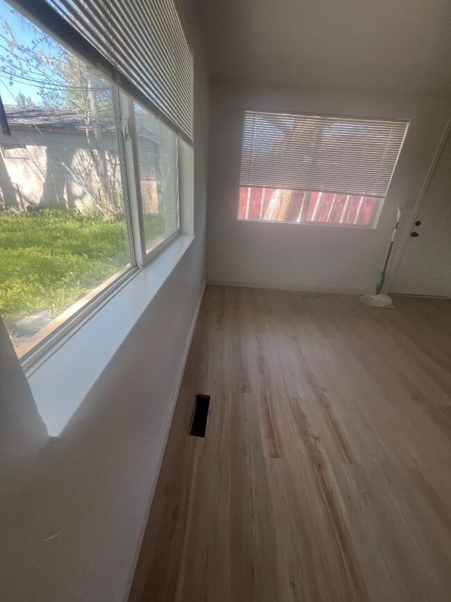 Photo - 622 S 1000 W