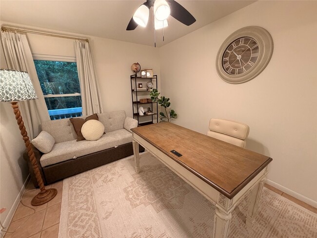 Building Photo - 1 Laurel Oak Pl