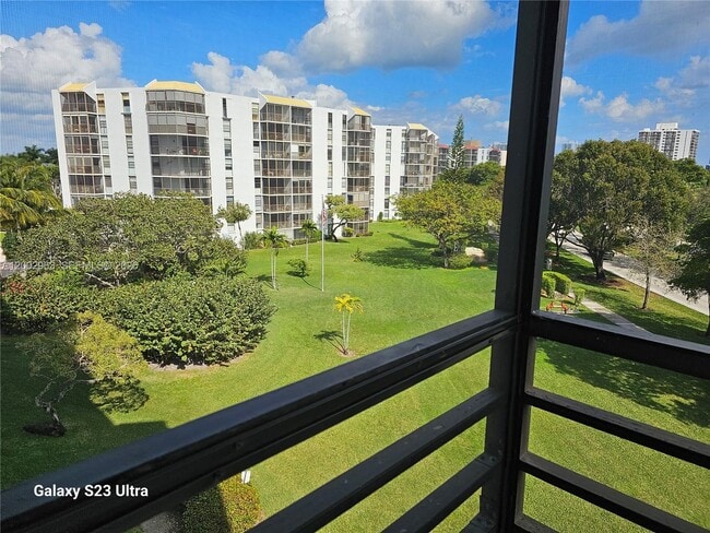 Photo - 20400 W Country Club Dr Unit 508