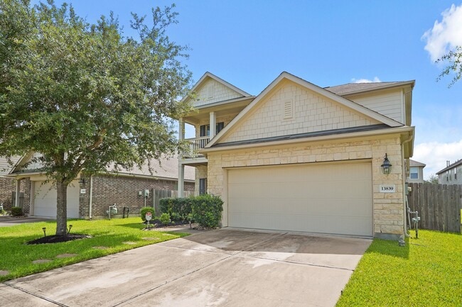 Building Photo - 13839 Rosemere Ln Rental