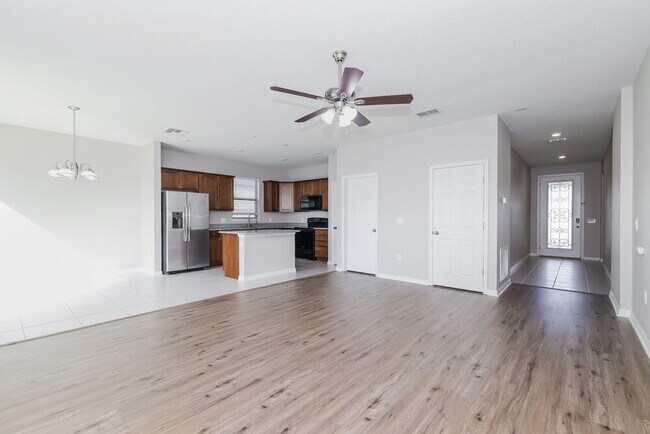 Photo - 1733 Cayman Cove Cir