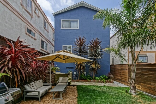 Photo - ENJOY INDOOR/OUTDOOR CALIFORNIA LIVING IN THIS CHARMING & STYLISH, 3BR1.5BA GOLDEN HILLS HOME W/ ...