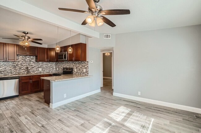 Photo - 3219 40th St N