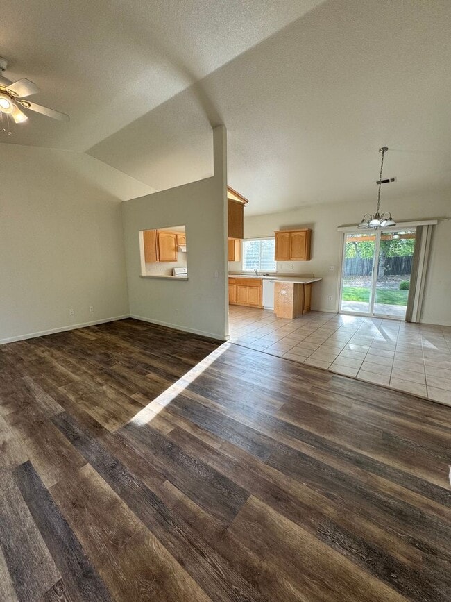 Photo - Lovely Home in Cottonwood!! (Lake California/Privately Gated Community)