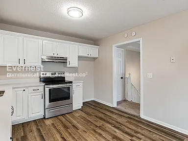 Photo - 171 Charleston Way