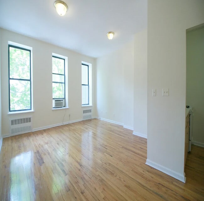 Photo - 20 W 126th St Unit 2