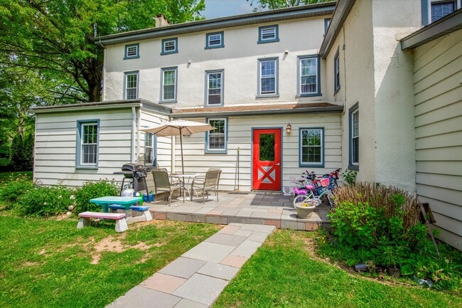 Photo - 1138 E Schuylkill Rd