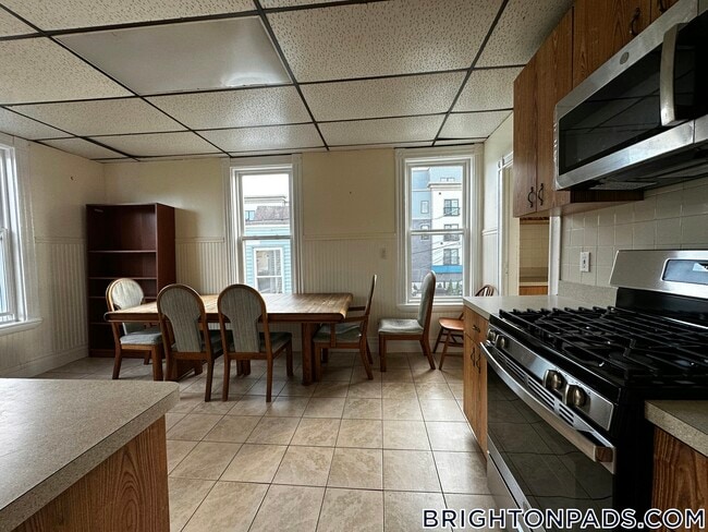 Building Photo - 202 Market St Unit 2