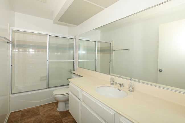 Piso estudio - Savoy West Apartments