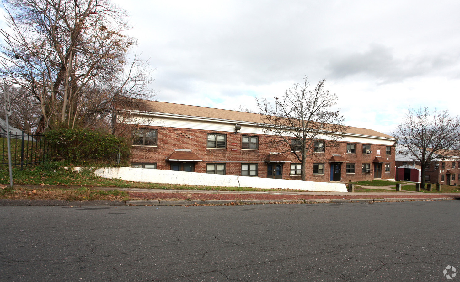 Nelton Court - Nelton Court Apartments