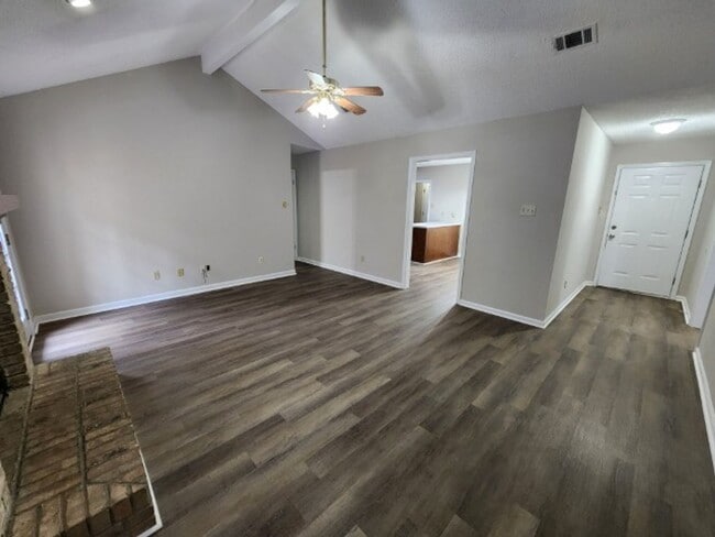 Photo - 15 Honey Locust Ct