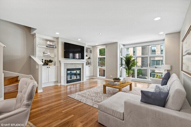 Photo - 2335 N Wayne Ave