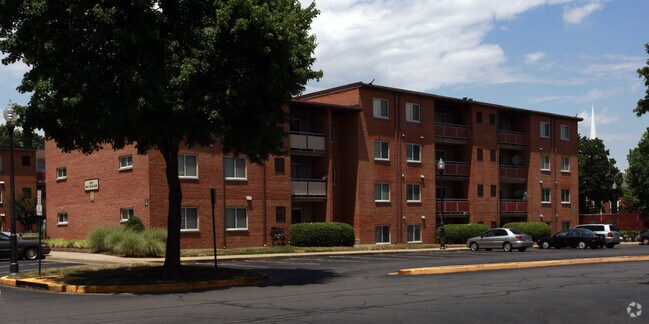 Photo - Oakview Gardens Apartments