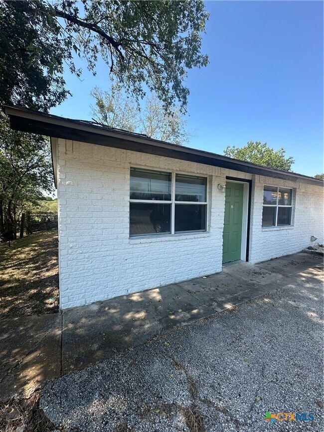 Photo - 19221 San Marcos Hwy