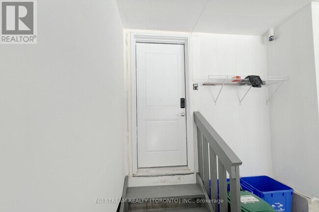 Photo - 7 Russel Wice Ave.