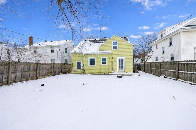 Photo - 131 Edgemont Rd