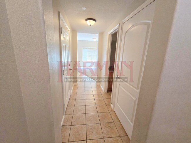 Photo - 269 Sunshine Dr