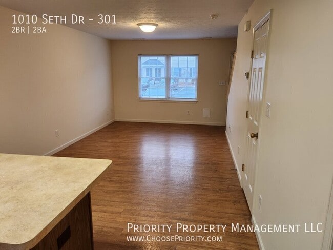 Photo - 1010 Seth Dr Unit 301